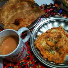 Scrumble Egg with Teh wala paratha 💖💖 A picture of Scrumble Egg with Teh wala paratha 💖💖.