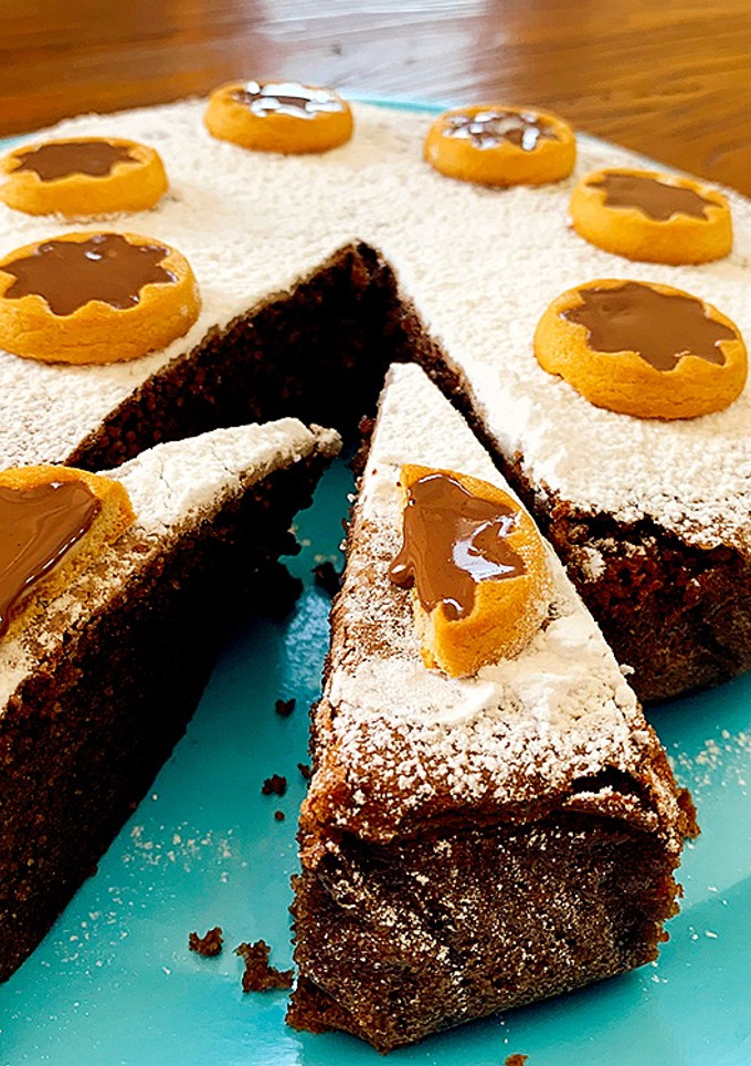 Una foto de Bizcochón de galletas de chocolate (tipo Príncipe)