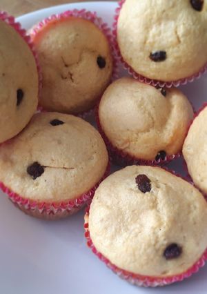 A picture of Corn meal cupcakes.