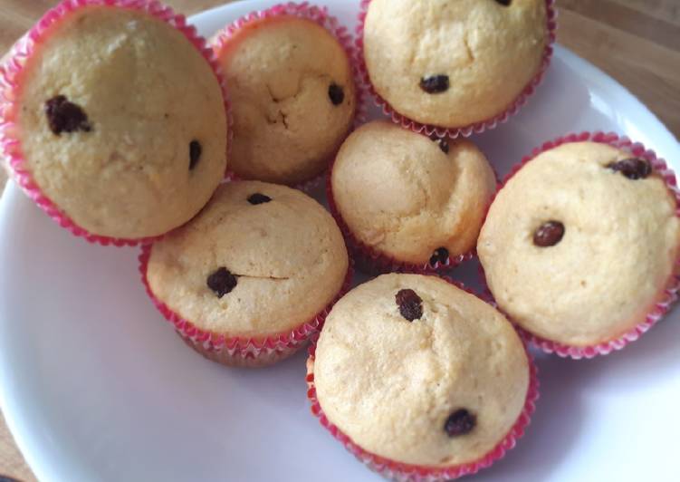 Corn meal cupcakes