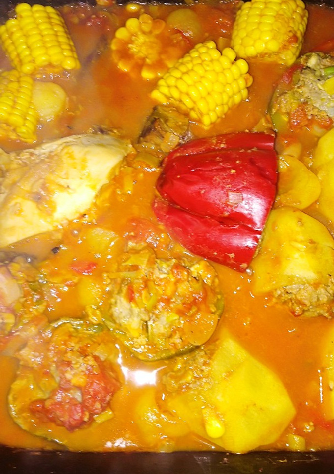 Una foto de Zapallitos, papas y morrón rellenos a la essen!!!