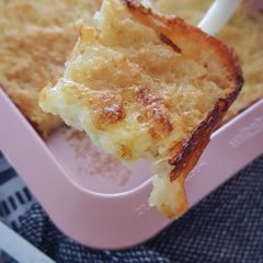 A picture of Bosnian Kljukuša - Hash brown pie.