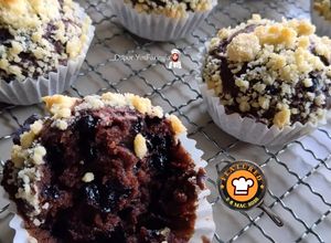 Gambar Muffin Coklat Labu Kuning Dengan Crumble