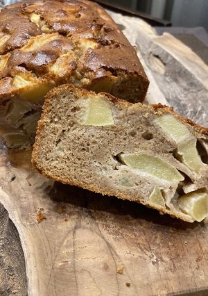Une photo de Cake moelleux aux pommes à la farine de châtaigne