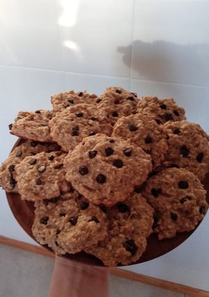 Una foto de Galletitas de banana y avena✨