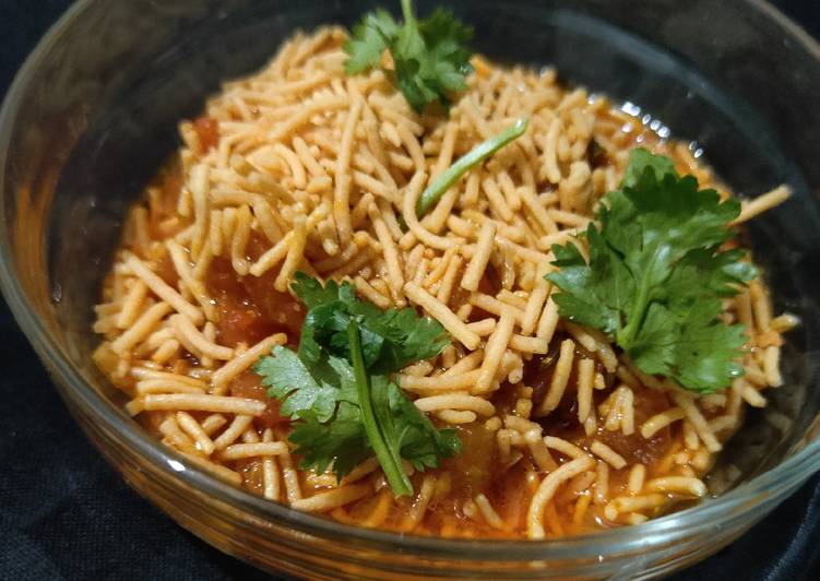 Recipe of Favorite Sev tamata nu shhak