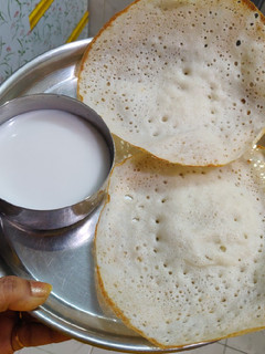 # combo 1 ஆப்பம் தேங்காய் பால் செய்முறை முக்கிய புகைப்படம்