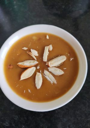 बेसन का हलवा (BESAN KA HALWA RECIPE IN HINDI) रेसिपी मुख्य फोटो