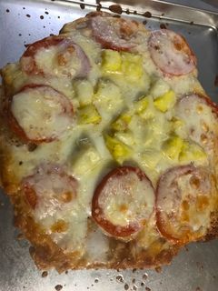 अनानास रोटी पिज्जा (Ananas roti pizza recipe in hindi) रेसिपी मुख्य फोटो