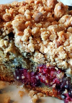 A picture of Ray's' Blackberry Cappuccino Crumb Cake.