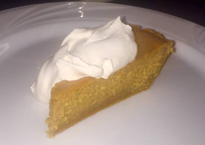 Pumpkin Cheesecake with Spiced Whipped Cream