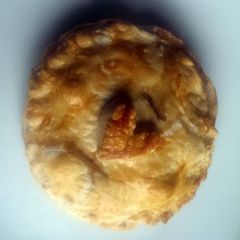 Sophie's no dish chicken and bacon pie A picture of Sophie's no dish chicken and bacon pie.