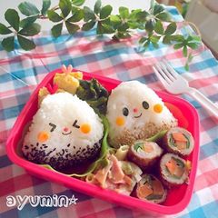 Charaben - Little Fall Chestnut-Shaped Onigiri A picture of Charaben - Little Fall Chestnut-Shaped Onigiri.
