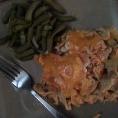 A picture of Cheesy tuna caaserole.
