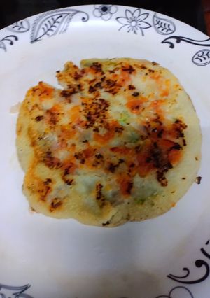 सूजी उत्तपम (suji uthappam recipe in Hindi) रेसिपी मुख्य फोटो