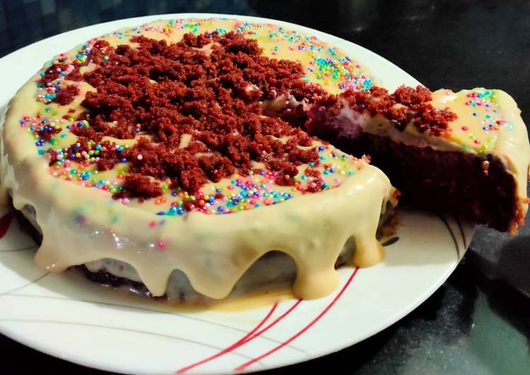 How to Make Favorite Red Velvet Drip Cake