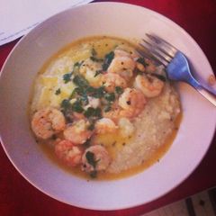 A picture of Lemon- Garlic Shrimp and Grits.