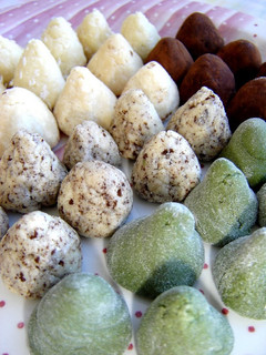 A picture of Honey Milk Caramels (with different flavor variations).