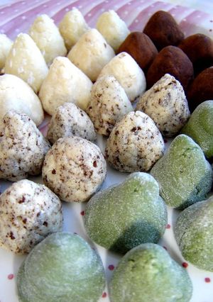A picture of Honey Milk Caramels (with different flavor variations).