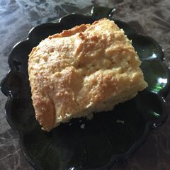 A picture of Easy Peasy Cornbread.
