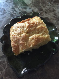 A picture of Easy Peasy Cornbread.