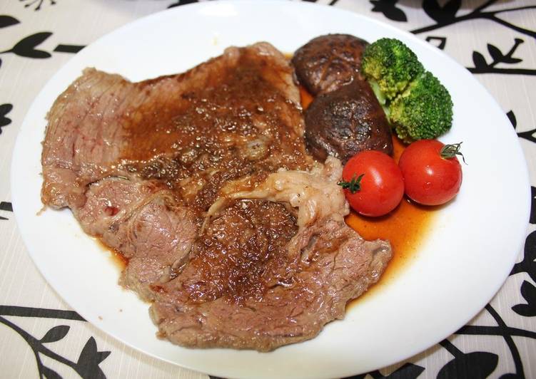 Steps to Make Homemade Beef Steak with Delicious Sauce