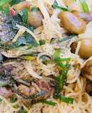 Bao tử basa xào bún hẹ