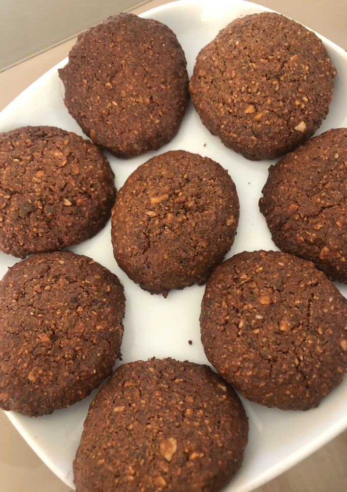 Una foto de Galletitas de chocolate y pipas de calabaza❤️ sanas y ricas