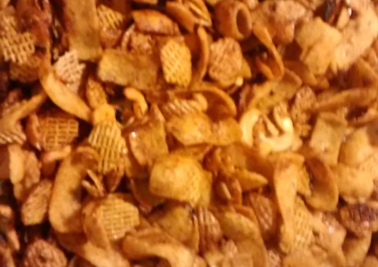 TL's Zesty Snack Mix TL's Zesty Snack Mix