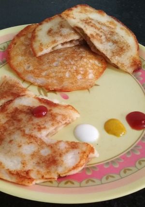 A picture of Potato pocket sandwich.