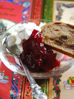A picture of Easy Cranberry Sauce.
