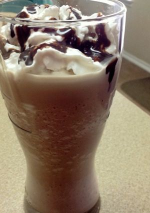 A picture of Carmel Mocha Frappe.