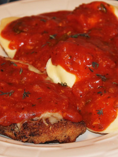 A picture of Chicken Parm.