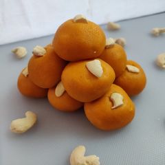 A picture of Besan Ke Ladoo.