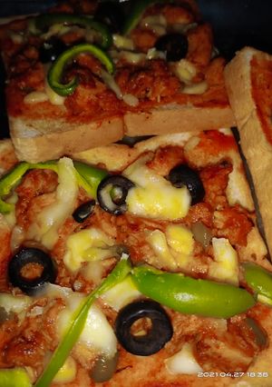A picture of Bread pizza.