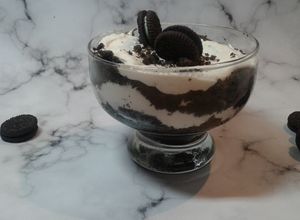 صورة لوصفة طريقة عمل حلى كاسات تشيز كيك اوريو