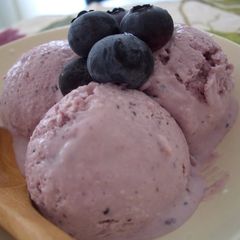 A picture of Blueberry Cream Cheese Ice Cream.