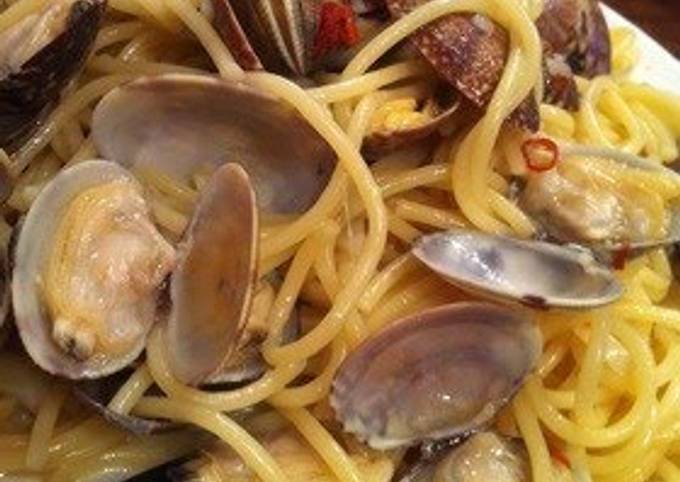 alle Vongole Bianco Recipe by -