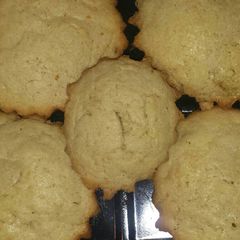A picture of Simple plain cake.