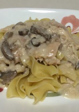 A picture of Chicken Parisienne.