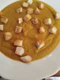 Sopa o Crema Dorada con Calabaza y Coliflor a Tu Gusto