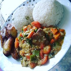 A picture of Grilled Turkey In Cabbage Sauce.