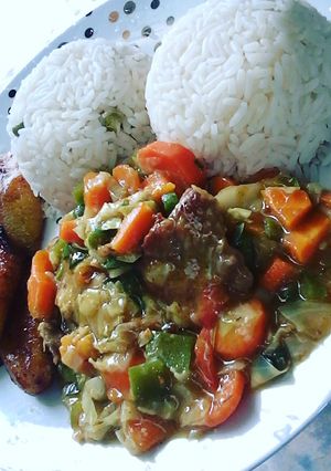 A picture of Grilled Turkey In Cabbage Sauce.