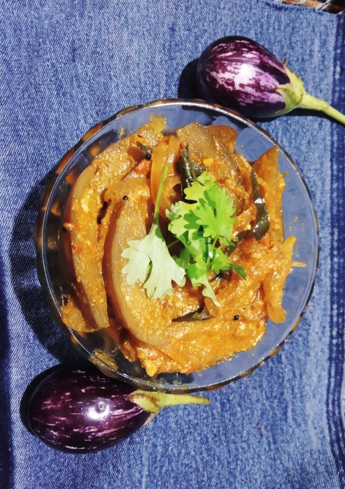 தயிர் கத்திரிக்காய் கிரேவி செய்முறை முக்கிய புகைப்படம்