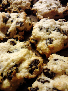 A picture of Raisin Cookies.