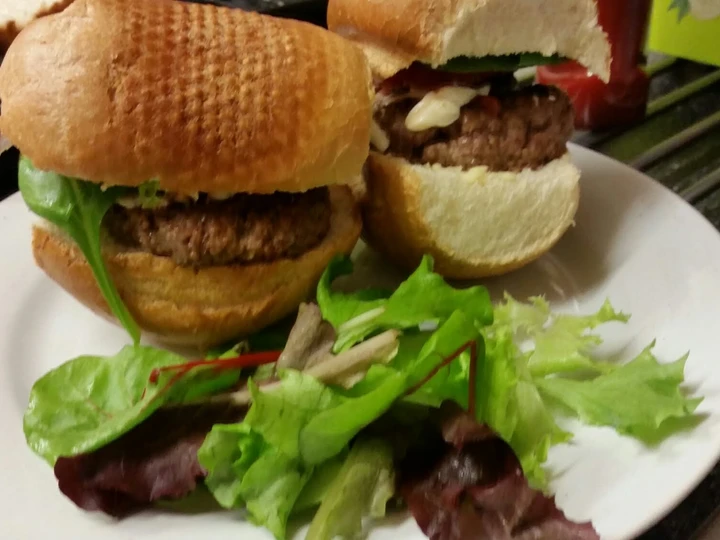 Easy Steps to Make Recipe Simple burgers that is Delicious, Really Delicious}