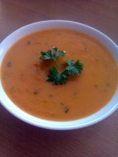 A picture of Vickys Carrot & Coriander / Orange Soup GF DF EF SF NF.
