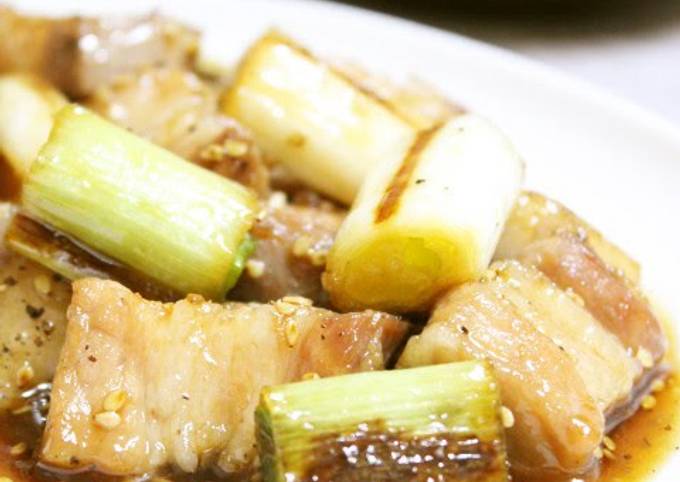 Step-by-Step Guide to Prepare Super Quick Homemade Excellent Pork Belly Block & Japanese Leek in Delicious Sauce