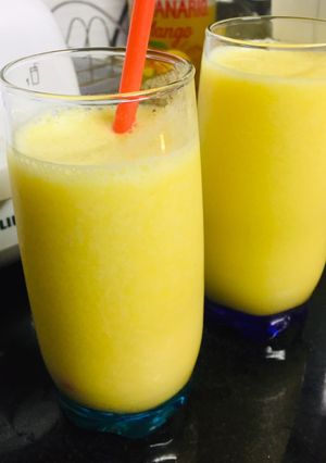 Una foto de Licuado de duraznos con pisco de mango🥭