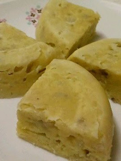 A picture of Microwaved Moist Steamed Banana Cake.